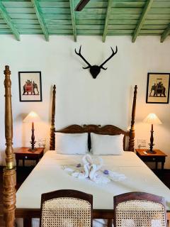 Villa Seven Faces-Luxury Escape,Stunning Views with Private pool for a Couple or family! - Galle - 8