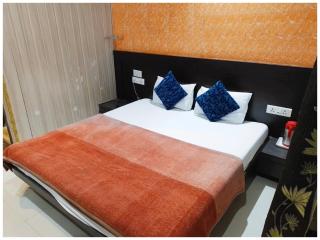 HOTEL GANGA # PALACE Near Mathura Museum - Bus Stand - Mathura Railway Jucation - Parking and Wifi Facilities - Air Conditioning Luxury Room - A Top Rated Four Star Hotel - Mathura - 0