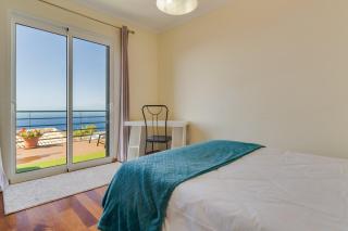 Calheta- Family home - 6