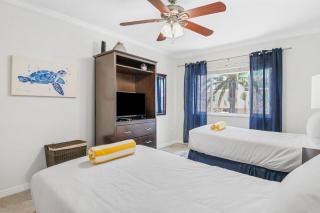 Palm Cay 5 - Holmes Beach - 2