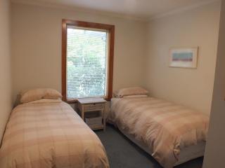 Charming Lakeside Home - Wanaka - 4