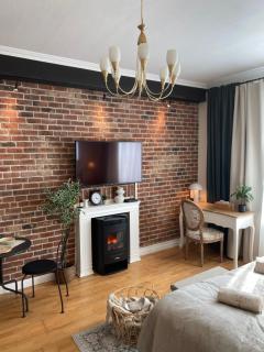 Audrey Hepburn apartment II Best Location Cathedral View Air-Conditioned - Bratislava - 6