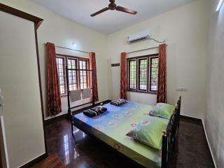 Shepherds Homestay - Ernakulam - 9