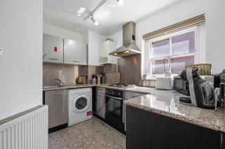 Stylish 1-Bedroom Apartment in the Heart of Soho 9WD - 8