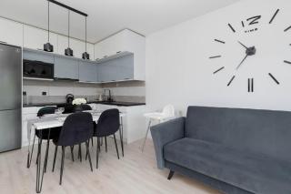 Rybacka Comfy Apartment with Balcony by Noclegi Renters - Puck - 4