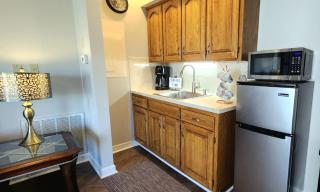 Marina Access Lake View Golf Swimming Fishing with All Holiday Island Amenities Accessible - Holiday Island - 3