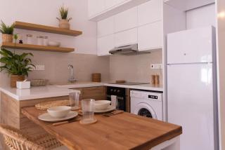 Bali-style One Bedroom Apt at Lighthouse Beach - Paphos - 8