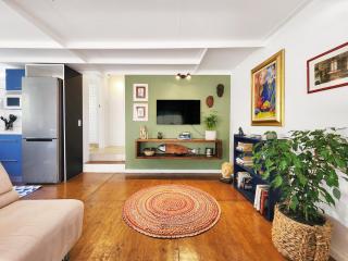 The Loft on Tudor - Tokai - 7