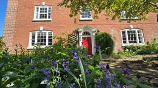 Lower Hollin- Suite with countryside views within a private home - - 9