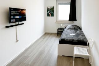 VAZ Apartments Birkenweiher, WLAN,TV, Küche, 2 x Balkone, nahe Zentrum - Solingen - 4
