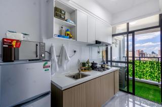 Sleek Kilimani 1BR Apartment - 0