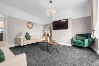 Free Parking Stunning 3Bedroom Home In Wigan - 6