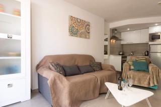 Garden City 14 - One Bed on Ground Floor - - 1
