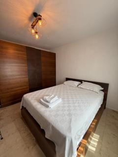 3-BR Stylish 2-Story Greek Stone House in Cunda - - 5