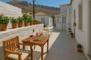 A Sea-licious Vacation - Chic & Style in Hydra - Hydra - 0