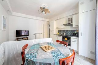 L'ANGLE DOUX avec balcon idéal pour couples ou en solo - Cannes - 4