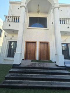 Villa Nueva Mansión 20 minutes from Dubai - Ajman - 0