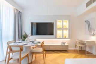 Vacationer I Luxe Studio I Steps to Burj Khalifa & Dubai Mall I Free Parking, Pool, Gym & Wi-Fi - 7