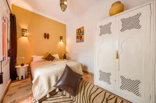 RIAD AWINATI Location Privatisée ,piscine chauffée , beau Rooftop - 1