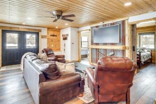 Modern Granby Retreat Fish, Hike and Relax! - 9