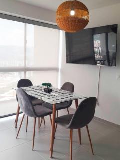 Cosy Mountain View 3BR Apartment, Prime Location! - Floridablanca - 6