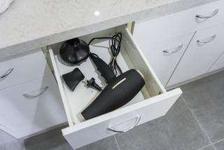 Renovated Three Bedroom House in Prime Werribee Location - Werribee - 6