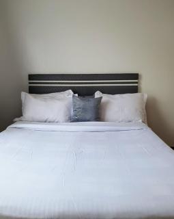 Kileleshwa Furnished & Serviced 3 Bedroom Apartment - Nairobi - 2