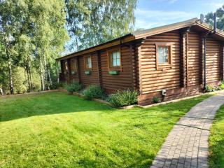 Luxury Fishing Lodge - FatRascals Retreat - Hainford - 6