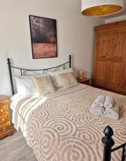 Spacious two bedroom apartment with one parking space - 7