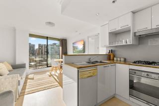 KozyGuru | Haymarket | Cozy 2-Bedroom Apartment - Sydney - 4