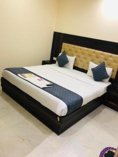 Hotel IVY Plaza Near IGI Airport - New Delhi - 3
