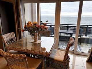 Seafront Apartment in Tramore - Tramore - 1