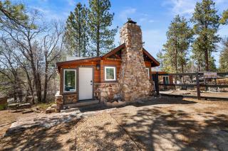 StoneHauz was built in 1926! It's a REAL CABIN! - Big Bear Lake - 0