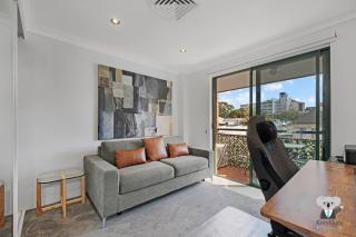 KozyGuru | Surry Hills | Premium Apt + Parking - Sydney - 8