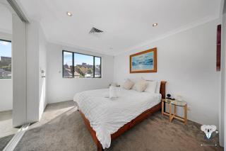 KozyGuru | Surry Hills | Premium Apt + Parking - Sydney - 5