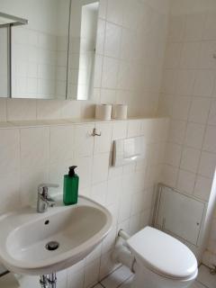 StayInn Merseburg -3 Zimmer, 6 Betten, Küche und Duschbad, ideal für Monteure - Merseburg - 1