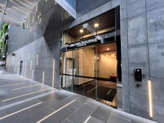 KozyGuru | Melbourne CBD 2Bed Apt + Stunning Views - Melbourne - 2