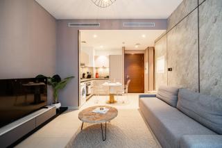 Quiet High-Rise 1BR - Free Baby Gear, Downtown Close - Dubai - 6