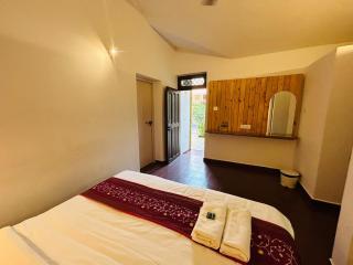Harbor Court Beach Resort - Vagator - 2