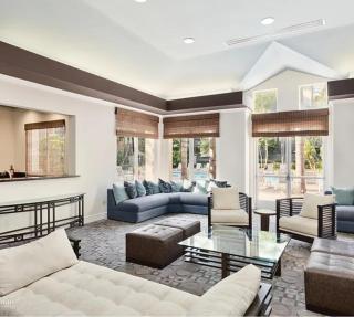 CLOUD NINE - Elegance & Comfort - Irvine - 4