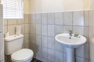 Quaint Townhouse - Montagu - 6
