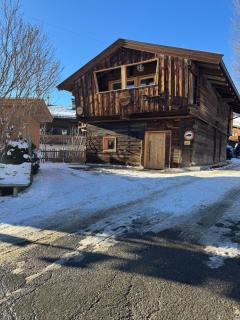 Old barn, hay outside, new inside - Brixen im Thale - 0