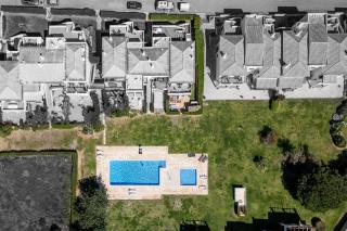 The Golden Breeze – Beachside Pool & BBQ Escape - Faro - 4