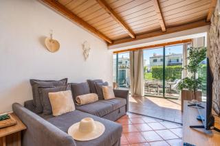 The Golden Breeze – Beachside Pool & BBQ Escape - Faro - 7