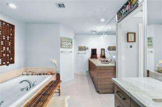 Oceanfront Penthouse with Panoramic Views - Hollywood - 1