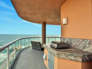 Modern 3-Bedroom Oceanfront Condo with Balcony - Daytona Beach Shores - 4