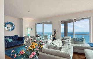 Modern 3-Bedroom Oceanfront Condo with Balcony - Daytona Beach Shores - 9