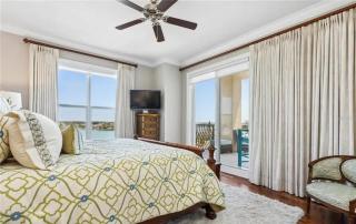 Gulf Views 3 Bedroom Condo With Private Pool - St. Pete Beach - 1
