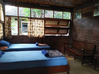 Kenanga Twin-bed Studio Ground Floor - Timuran - 8