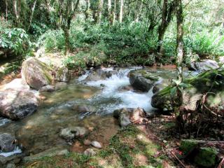 Refúgio em Mauá – 4 Suítes, Ofurô, Cachoeira e Vista Incrível - 7